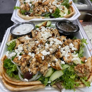 Grecian Chicken Delight Salad