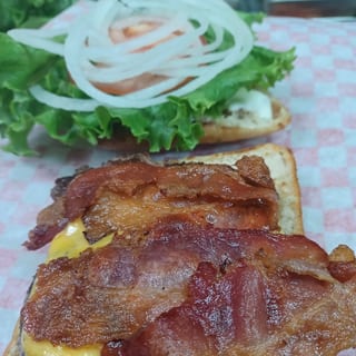 Bacon Cheeseburger